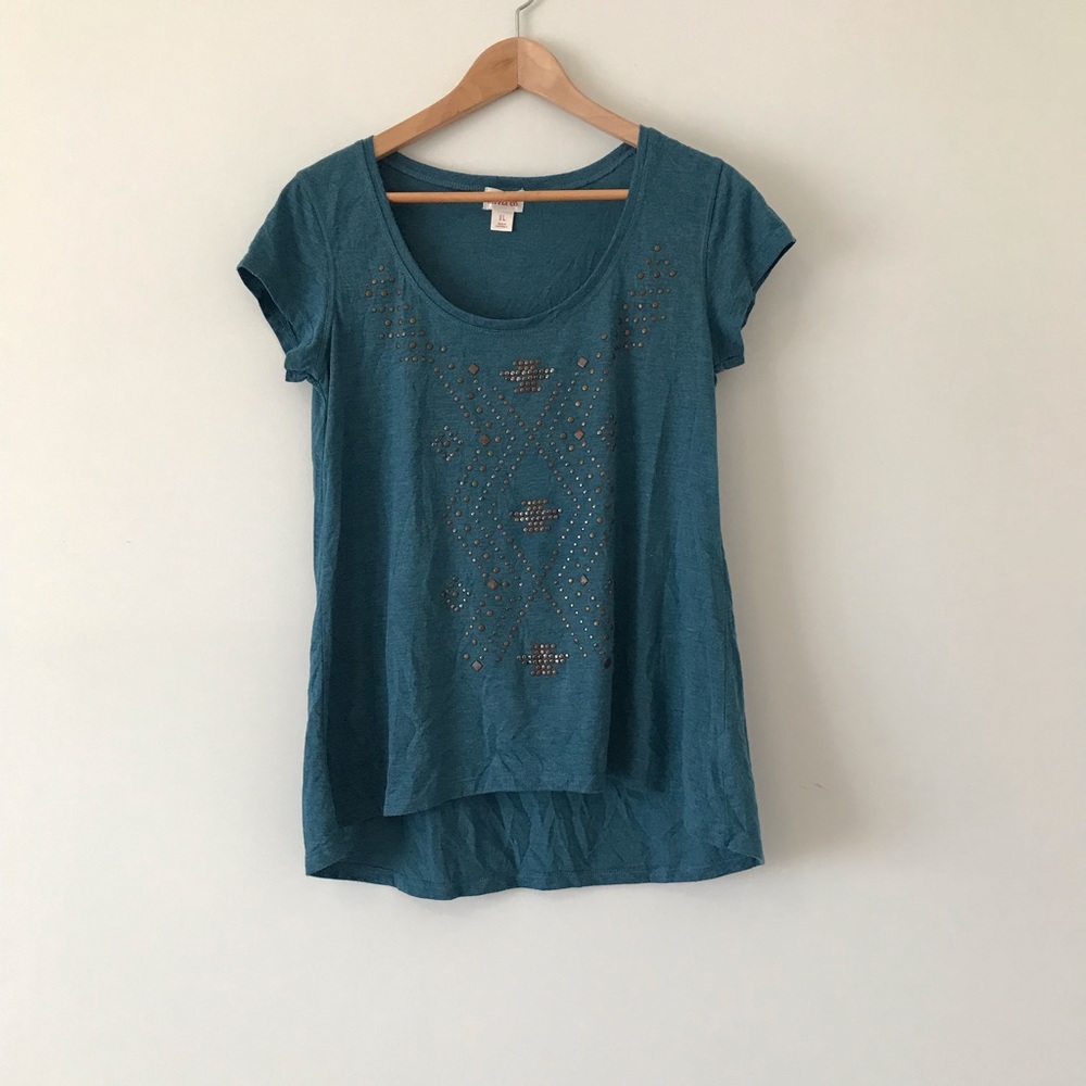{Mossimo} Metal design cap sleeve high low top